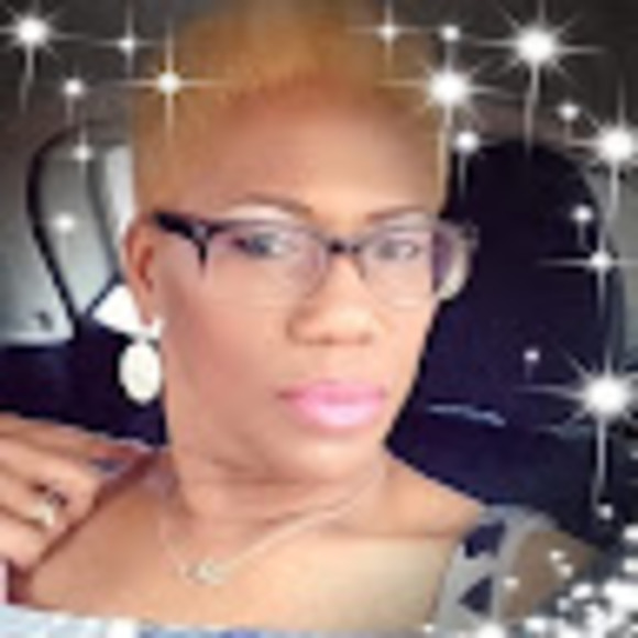 Meet your Posher, Definite debra - Picture 1 of 1